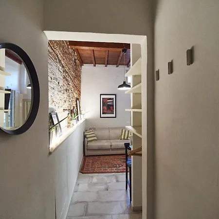 Dante, Apartment In The Historic Center-3